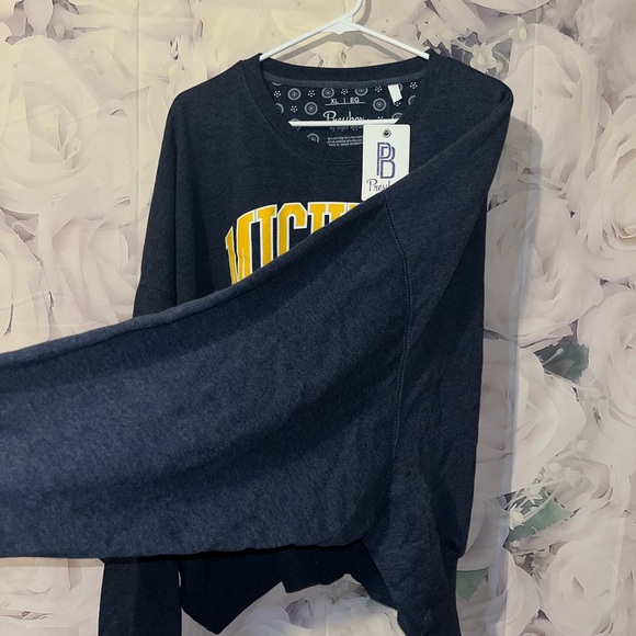 Michigan Wolverines Pressbox Crewneck Sweatshirt Women's XL Oversized New Tag! - Picture 3 of 5